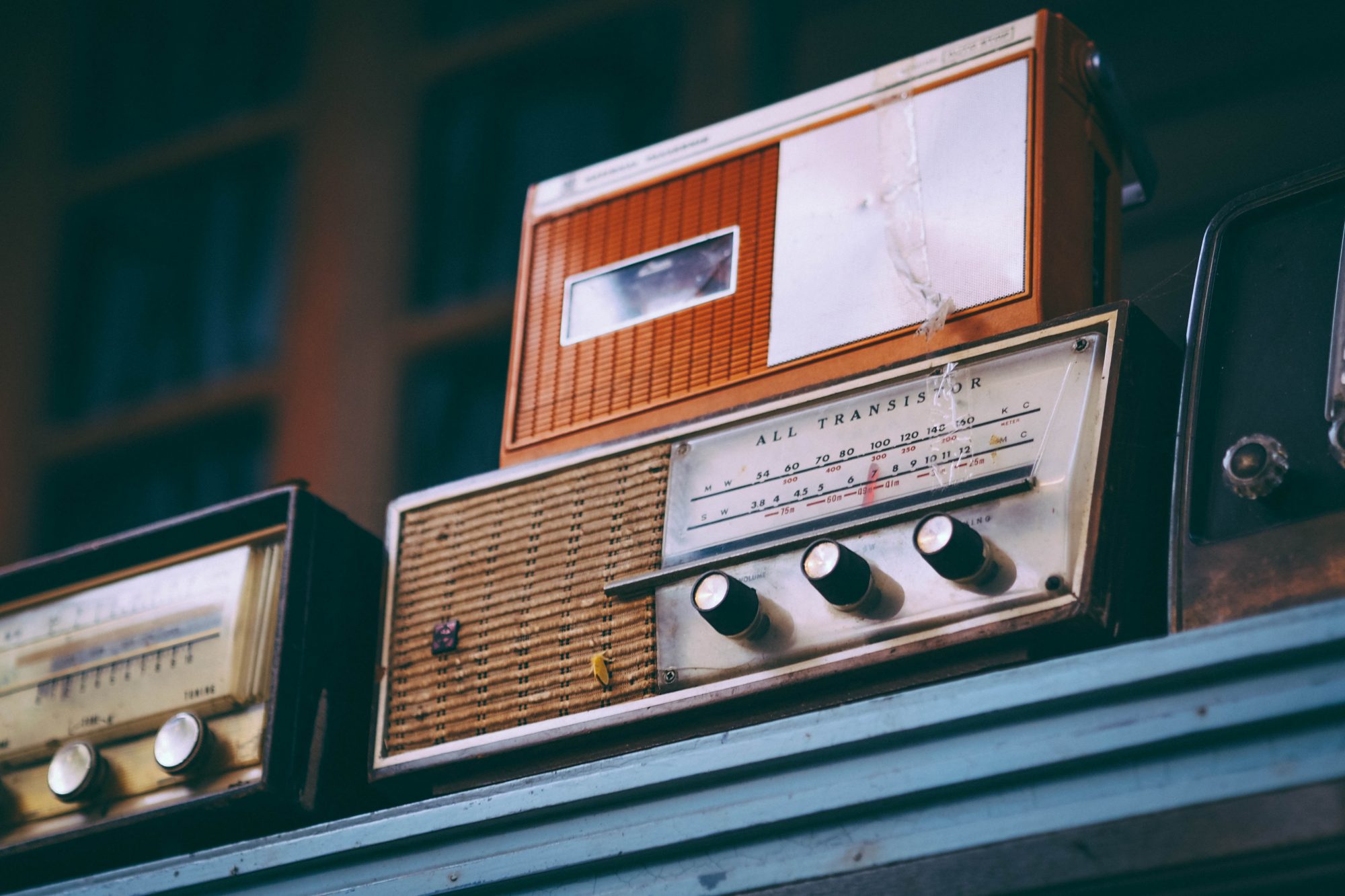 Lees meer over het artikel Waarom Linde Merckpoel stopt met radio maken, en wat jouw bedrijf daaruit kan leren